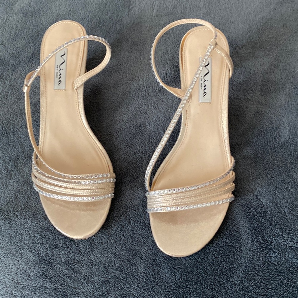 Size 8.5 Nina New York strappy heels.